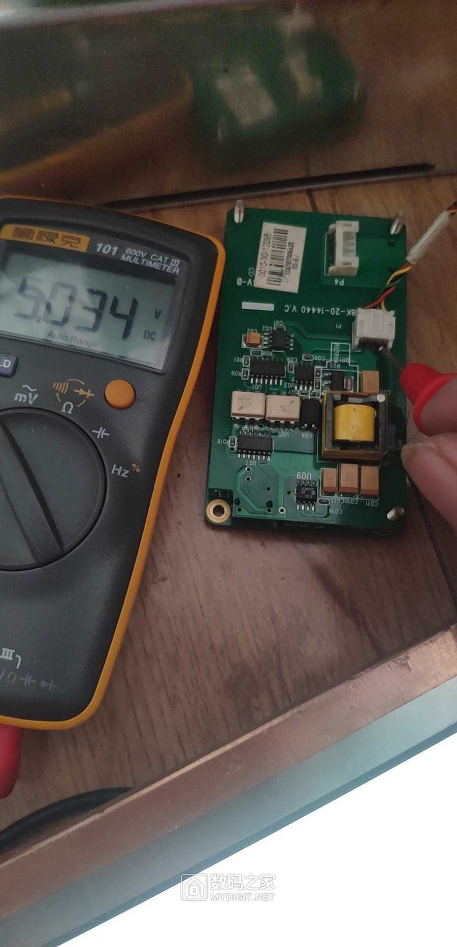 wechat_upload167427062863cb57a42caf6