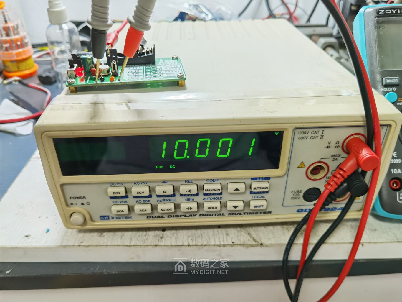 100V.jpg